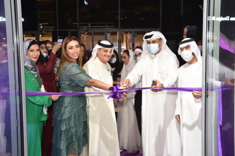 ارتيستا جالري تفتتح معرض فني تحت عنوان “الخريف”