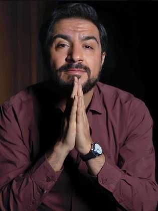 الفنان السعودي محمد القس في مفاجآت سارة امام روجينا في رمضان