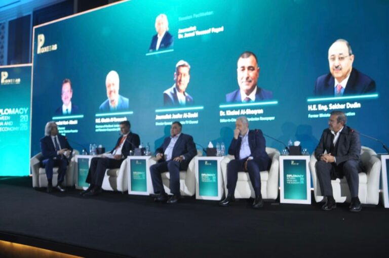 خبراء إعلام يناقشون تحديات إدارة الصورة الوطنية في مؤتمر الدبلوماسية والإعلام بعمان