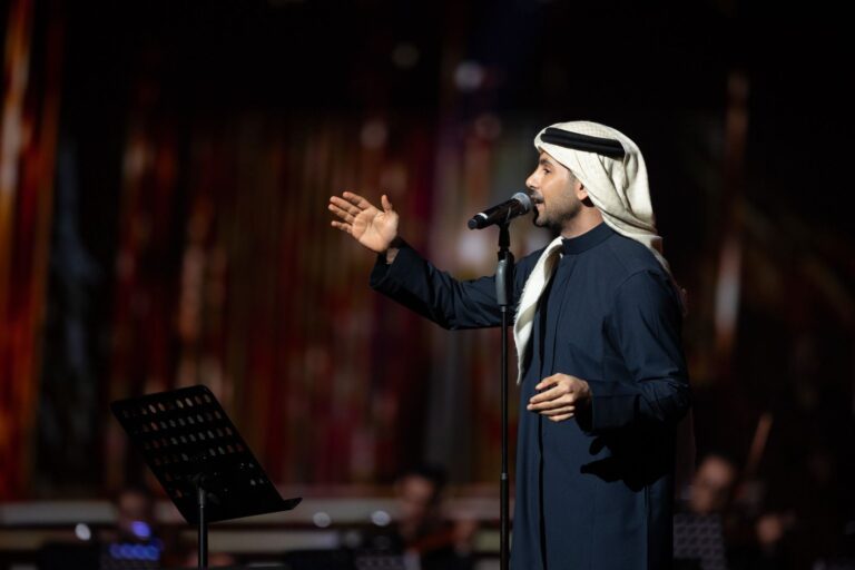 فؤاد عبد الواحد يغني ألبومه الجديد علي مسرح محمد عبده أرينا الرياض