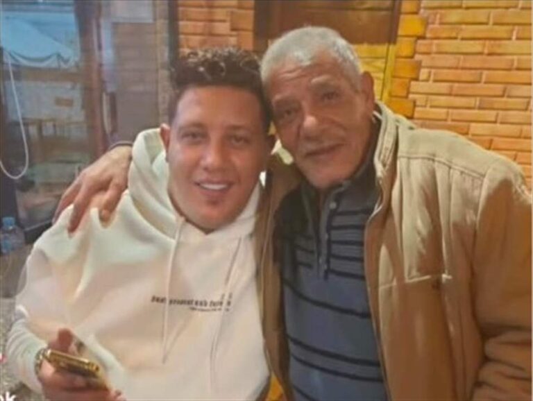وفاة والد نجم المهرجانات حمو بيكا وحشد من النجوم والمحبين بالجنازة بالاسكندرية
