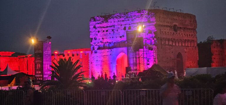قصر البديع منصة مفتوحة على العروض الحية.. مهرجان الفنون الشعبية بمراكش يحتفي بكنوز الأمس واليوم