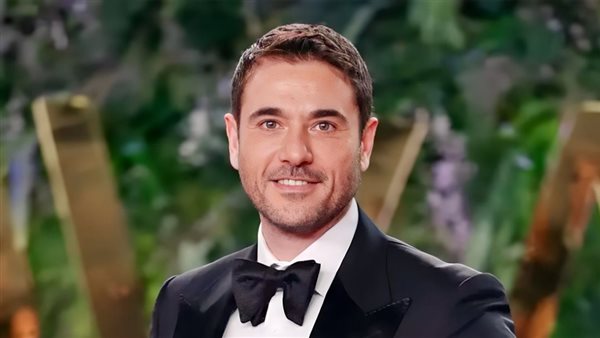 النجم احمد عز ينال 3 جوائز بحفل جوائز دير جيست