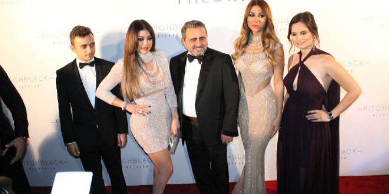 صورة النجمة العالمية هيفا وهبي حاضرة بكامل أنوثتها وجمالها في حفل إفتتاح ملهى “Pitch Black”، ضمن مشروع “The Bridge”