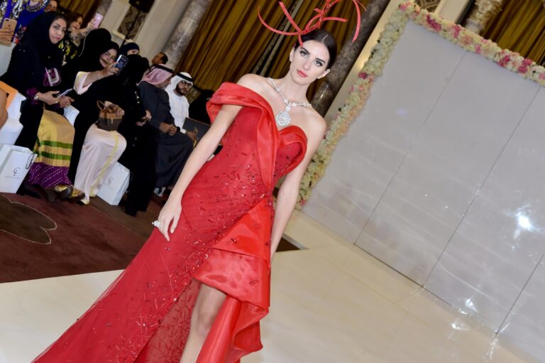 صوت الإمارات عيضة المنهالي يشعل اجواء أبو ظبي