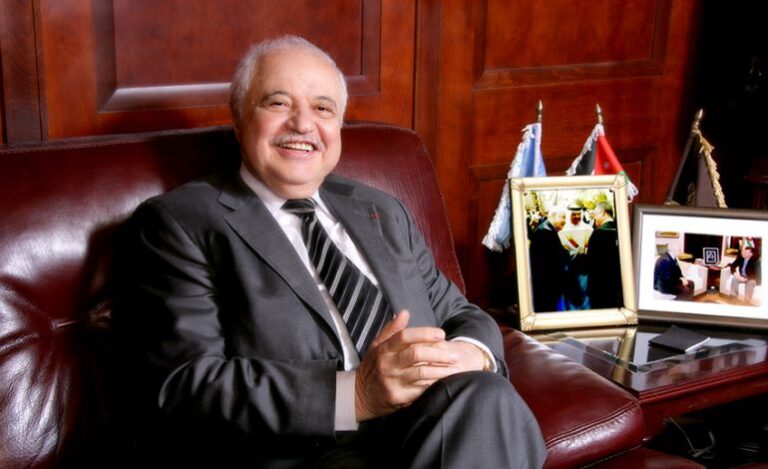 طلال أبو غزالة يوضح الكثير من الأمور الشخصية والعامة