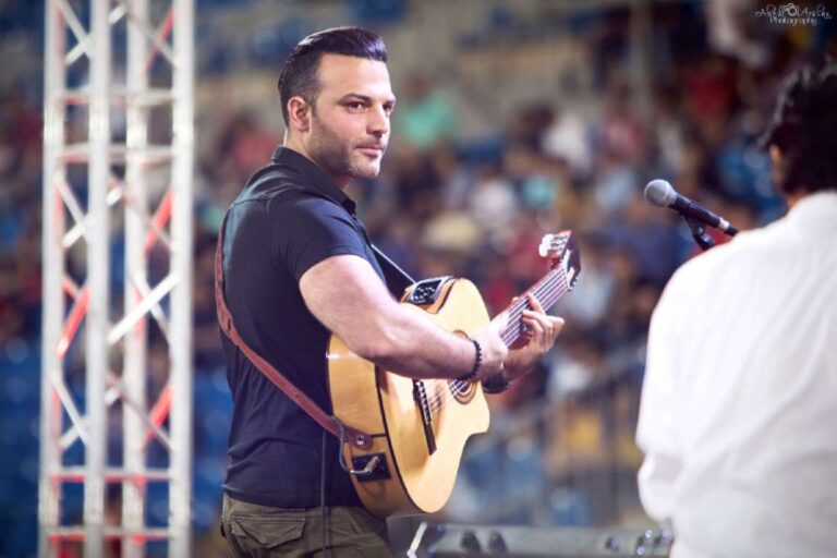 هاني متواسي غني لنحوم العالم وعايد الجمهور في العيد