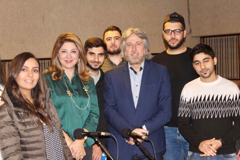 الدكتور جمال فياض بين طلاب الإعلام في جامعة بيروت العربية