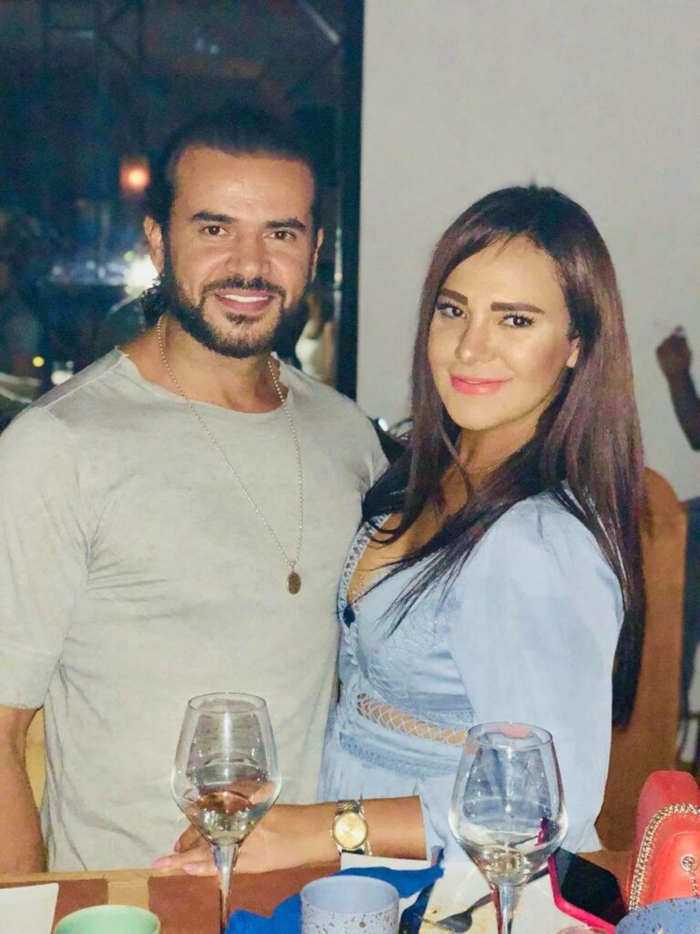 سامو زين بصحبة زوجته الي بيروت ثم من قرطاج الي صور