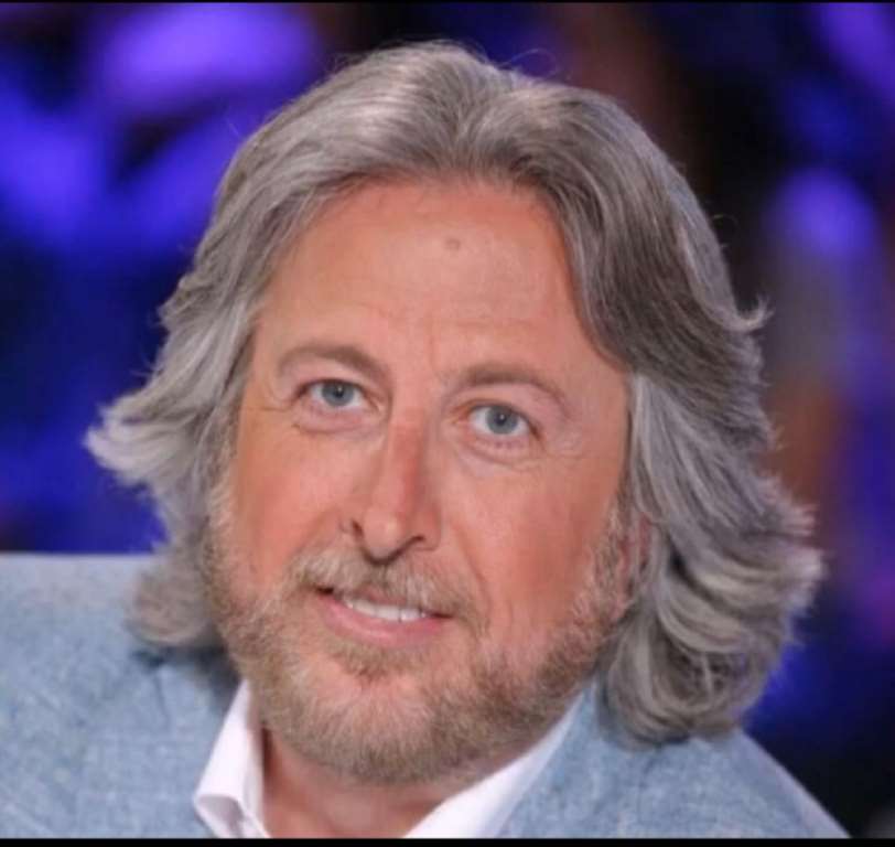 صورة الناقد الفني د. جمال فياض ضيفا علي رالف معتوق وصوت لبنان .. نسال من اتهمنا بان لنا سعر لماذا لم يشترينا ؟