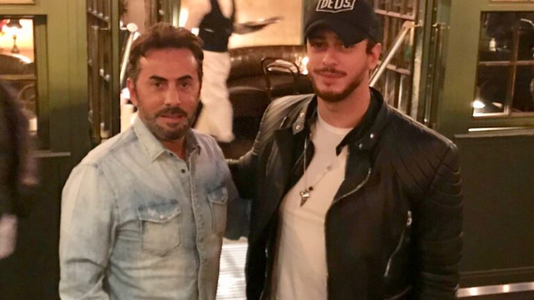ماالذي جمع عادل معتوق وسعد المجرد في باريس ؟