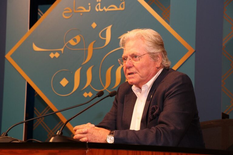جامعة بيروت العربية تكرم الفنان حسين فهمي