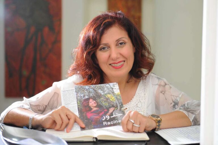 “جذور” الفنانة التشكيلية جنان بزي