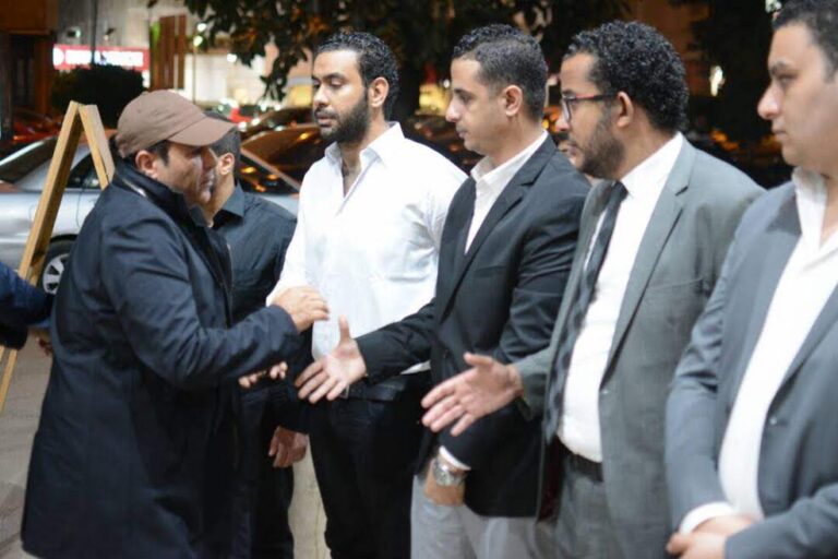 نجوم الفن والاعلام في وداع محسن محمود المستشار الاعلامي لقناة الحياة